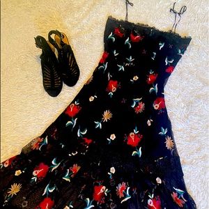 WEDDING GUEST/DATE NIGHT BLACK AND FLORAL COCKTAIL DRESS